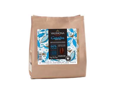 Valrhona - Feves Caraïbe 66% Grand Cru 1 kg pose
