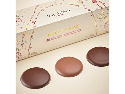 Valrhona fyldte chokolade oblater 80g.